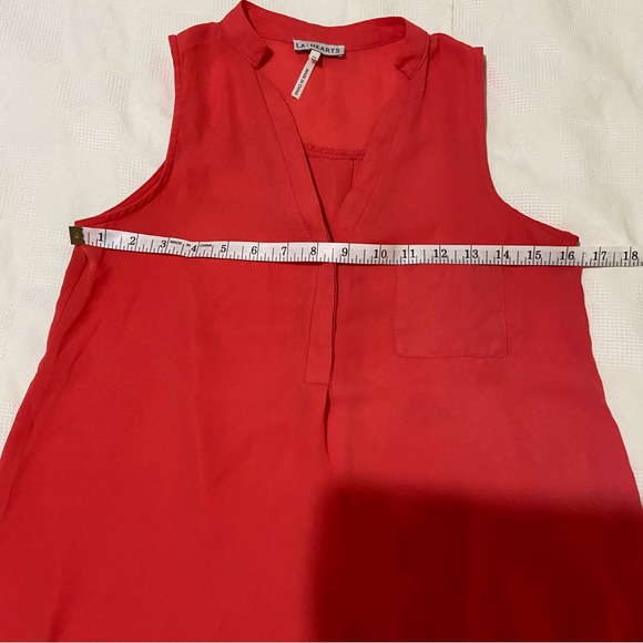 LA Hearts woman’s sleeveless tunic blouse. - Picture 5 of 6